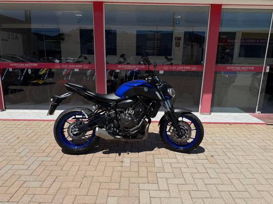 YAMAHA MT-07 ABS YAMAHA MT-07 ABS